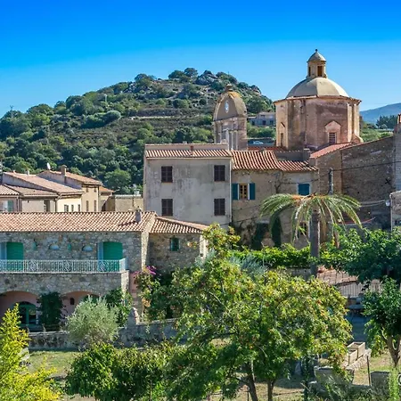 Villa Laurina Pres De Calvi Cateri